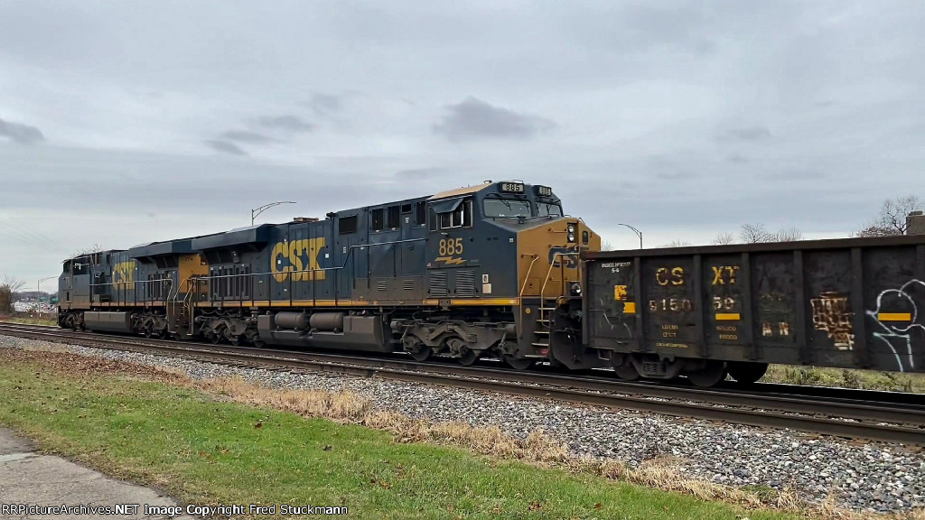 CSX 885